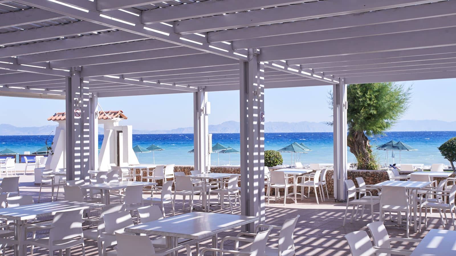restaurants-pizza-and-gyros-corner