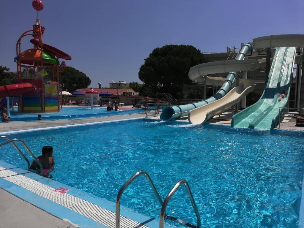 water-park-water-park
