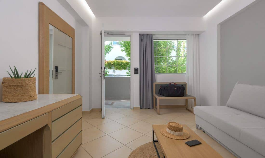 rooms-suite-garden-view