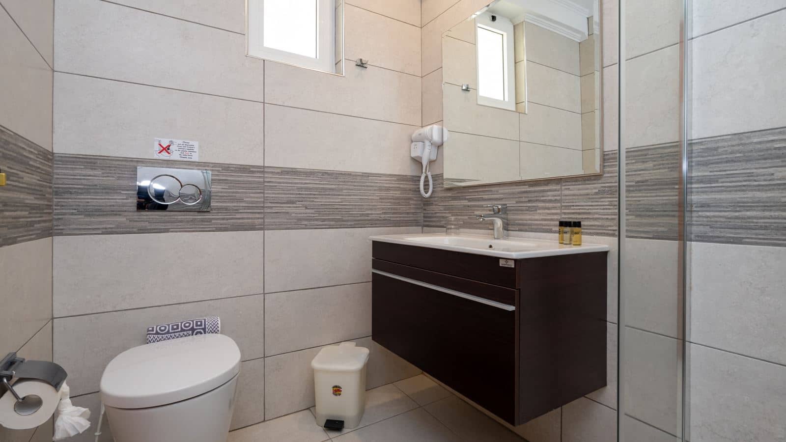 rooms-family-room