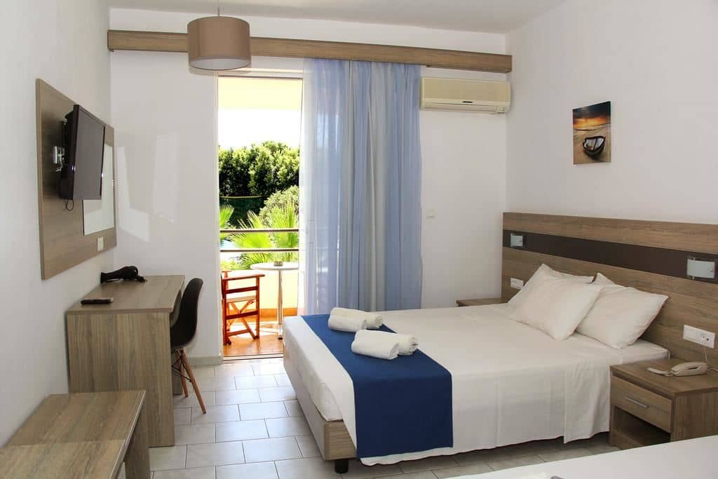 rooms-superior-double-room-with-balcony