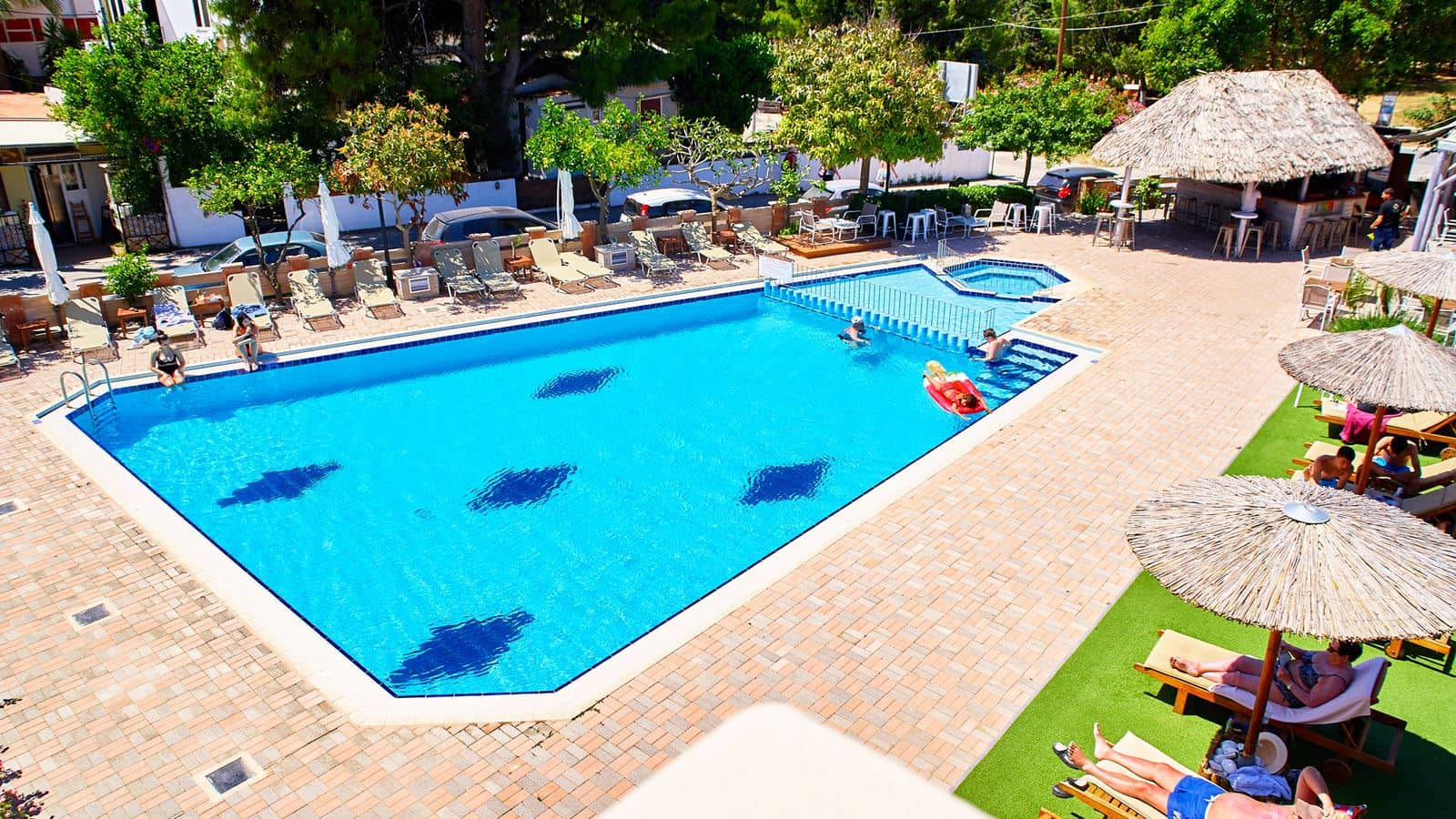 pools-outdoor-pool