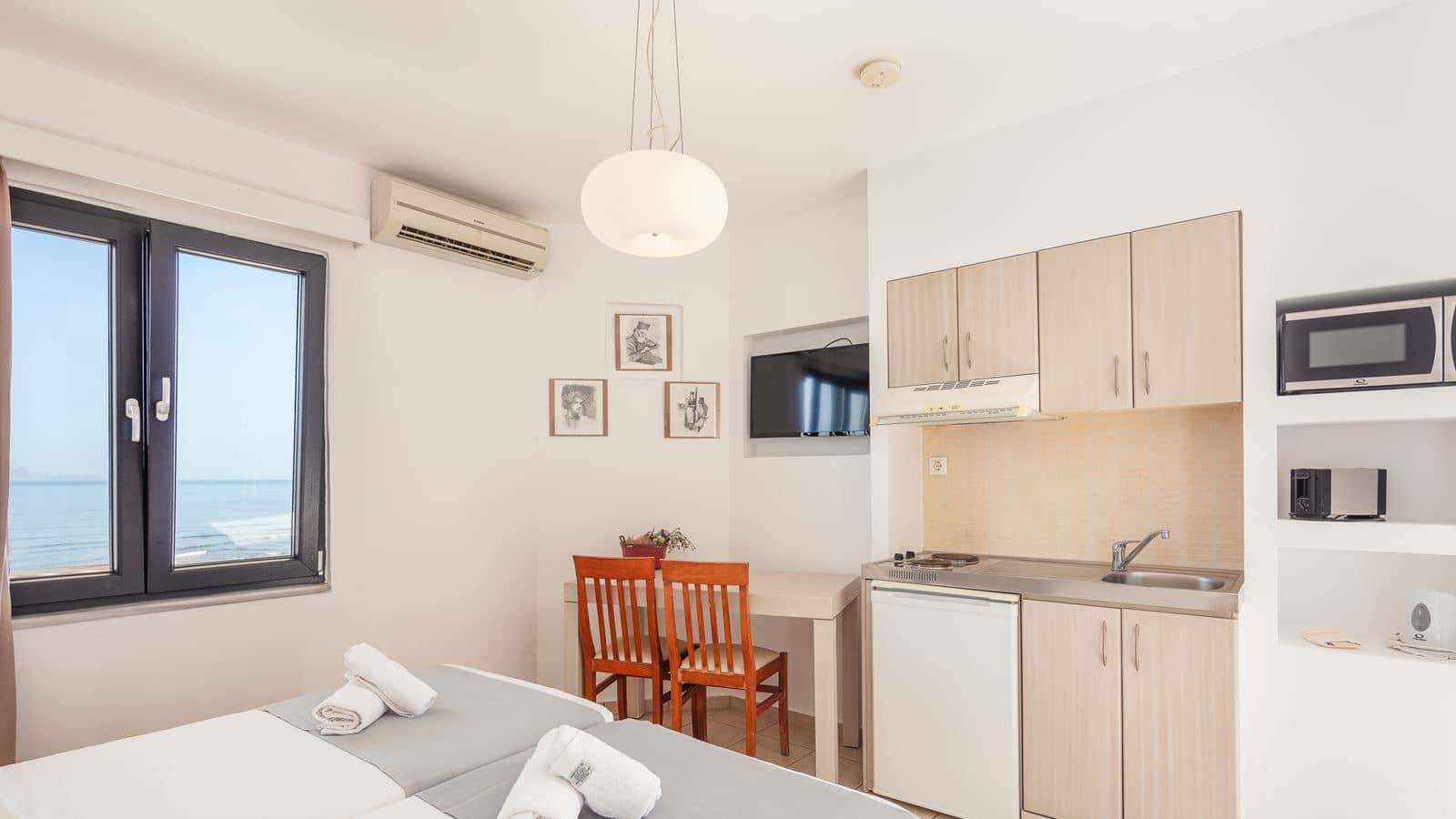 rooms-studio-standard-balcony-or-terrace
