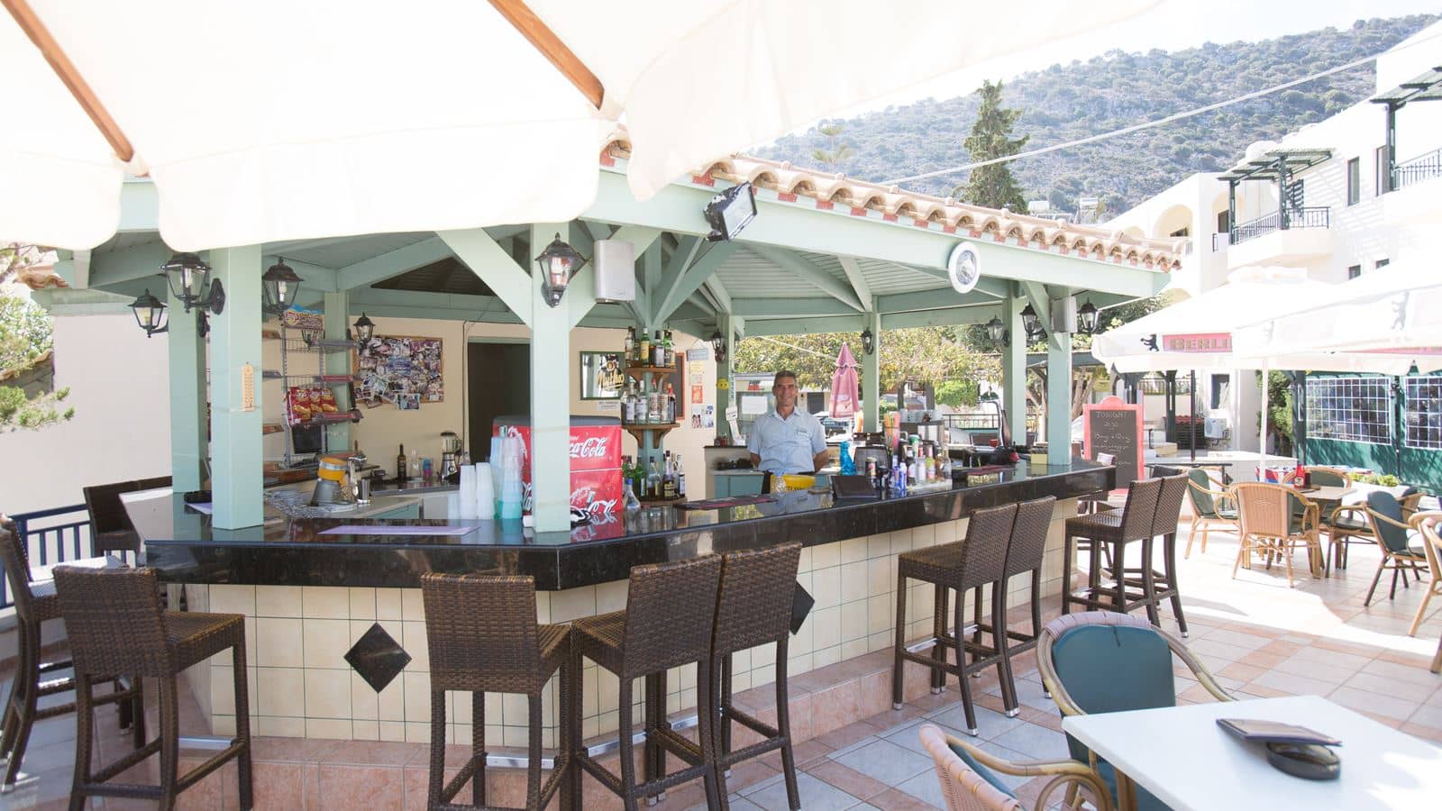bars-pool-bar--snack-bar