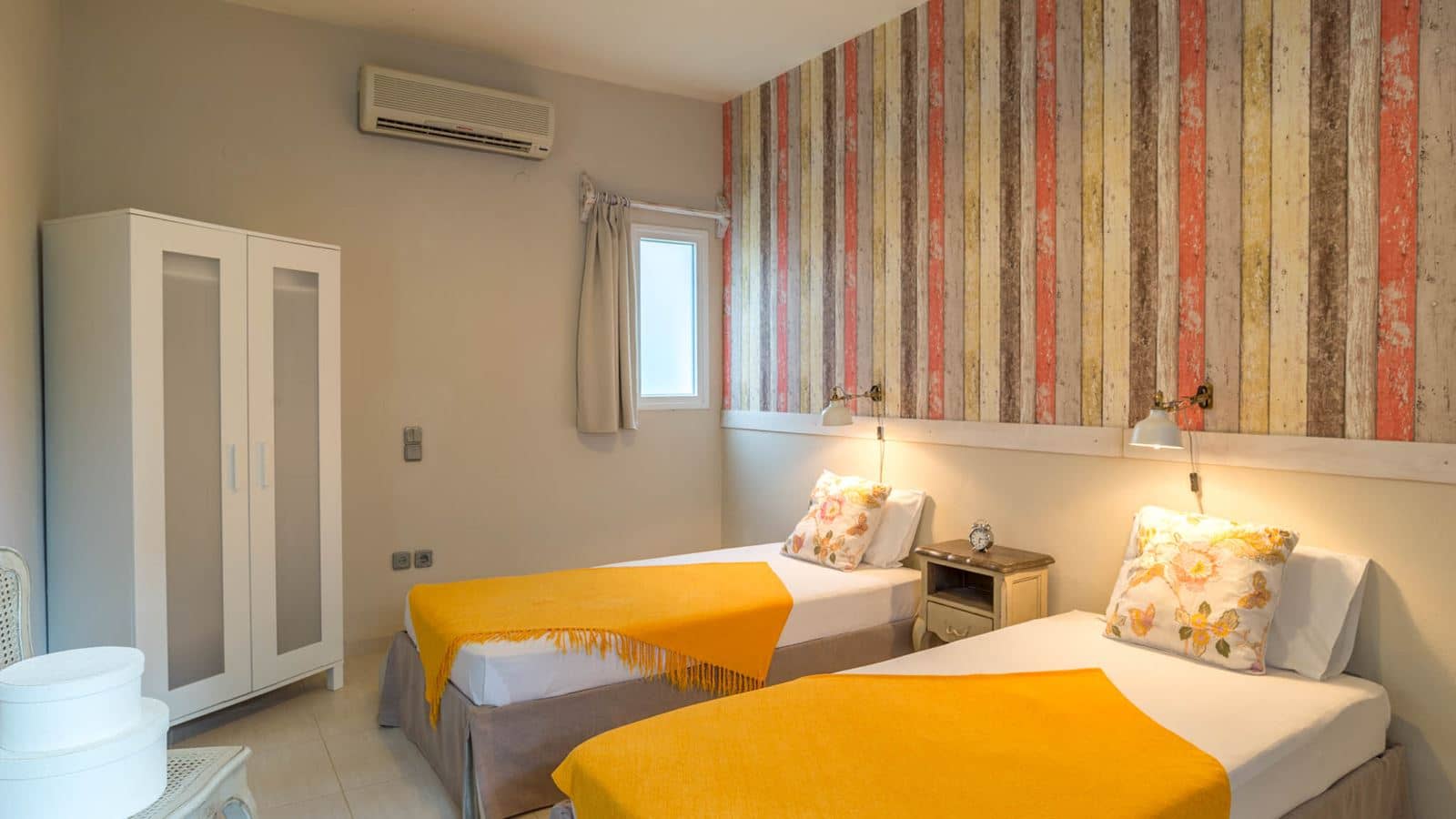 rooms-studio-superior-twindouble-balcony-or-terrace