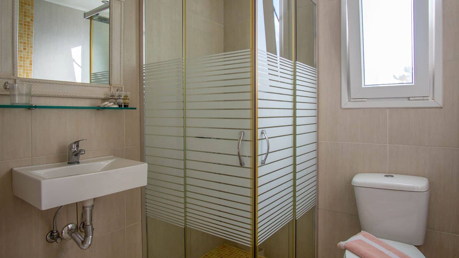 rooms-superior-triple-1-bedroom-apartment