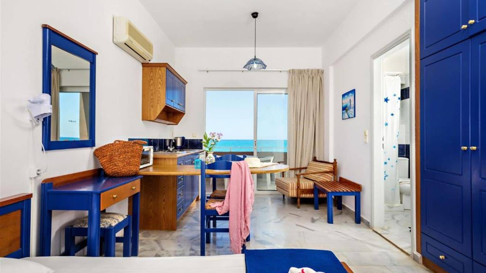 rooms-apartment-economy-4-pax
