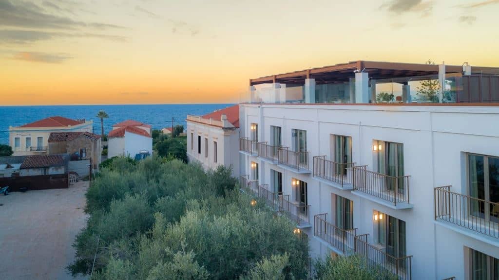 rooms-room-comfort-sea-view-balcony
