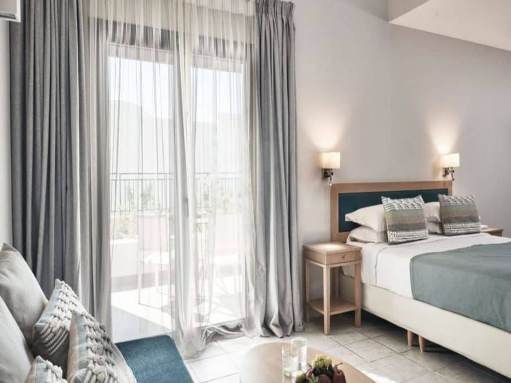 rooms-maisonette-suite-gardenview-balcony-or-terrace