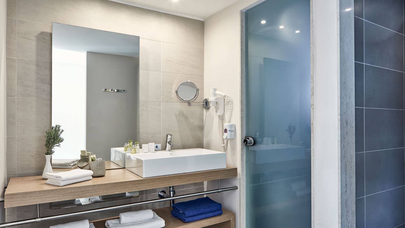 rooms-family-suite-sea-view