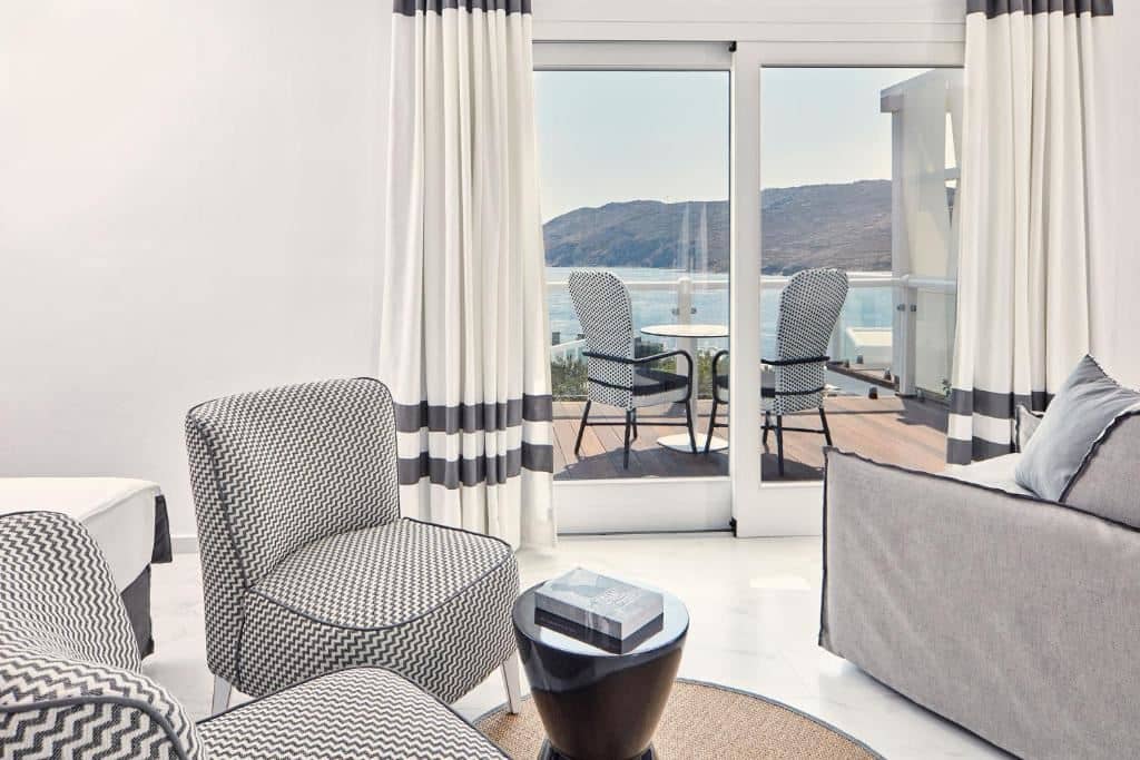 rooms-junior-suite-sea-view