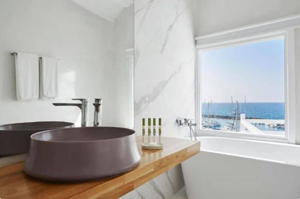 rooms-notos-suite-sea-view