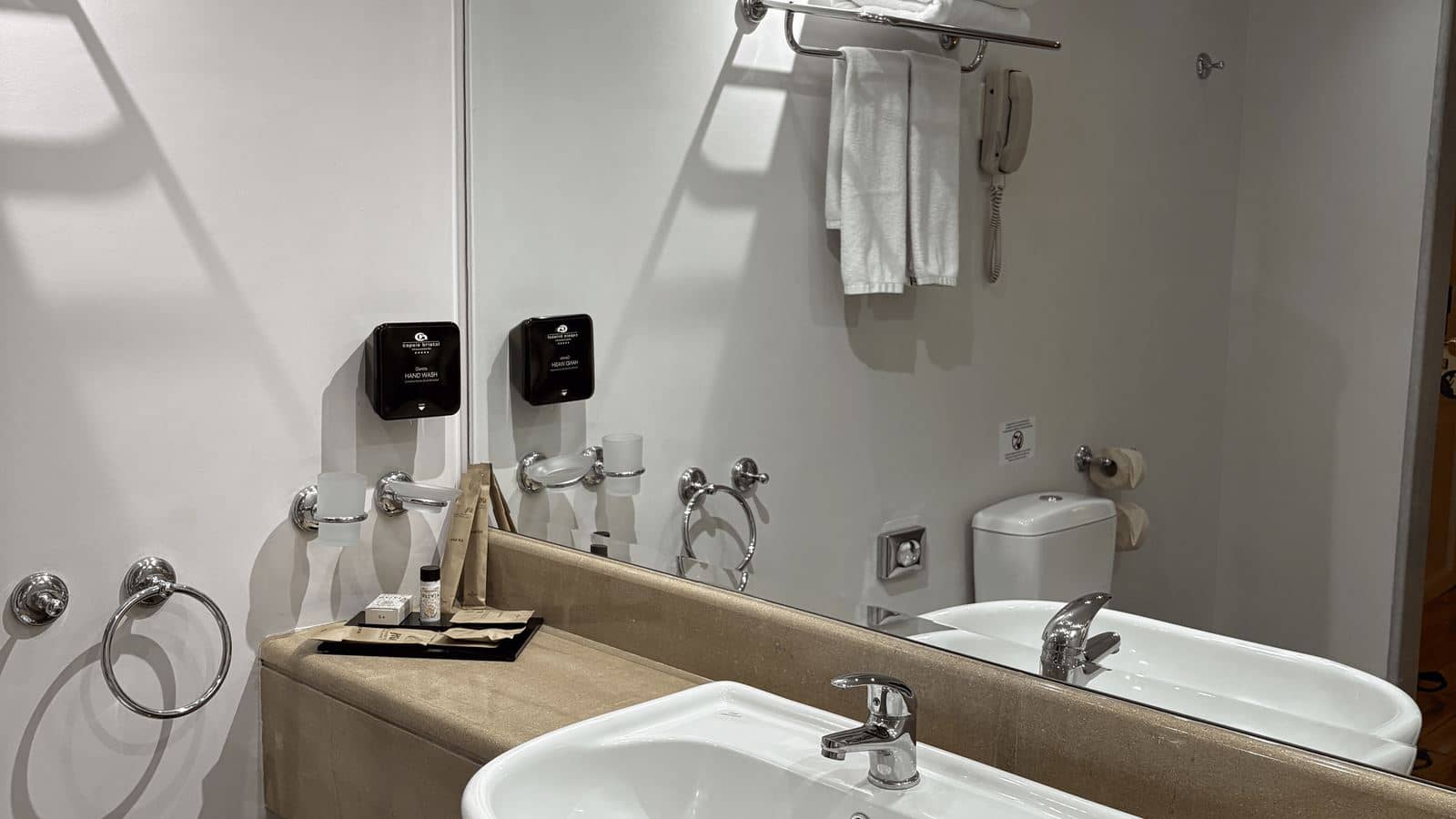 rooms-family-room