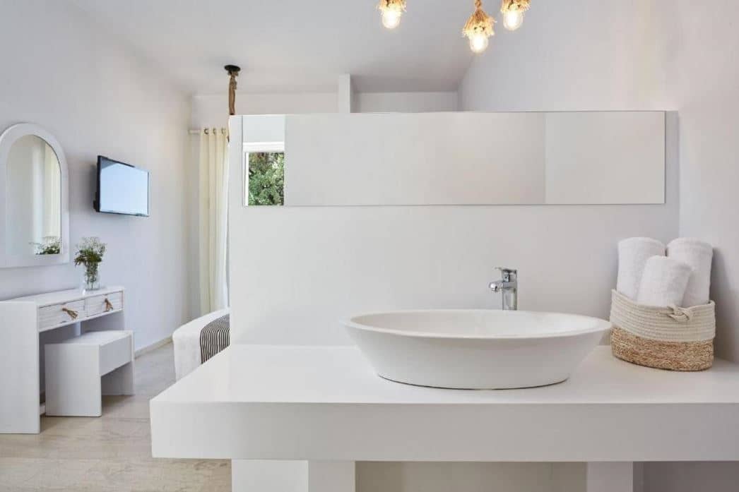 rooms-premium-double-room-garden-view-balcony