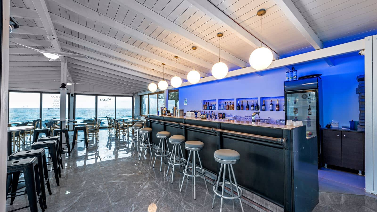 bars-akti-cafepool-bar