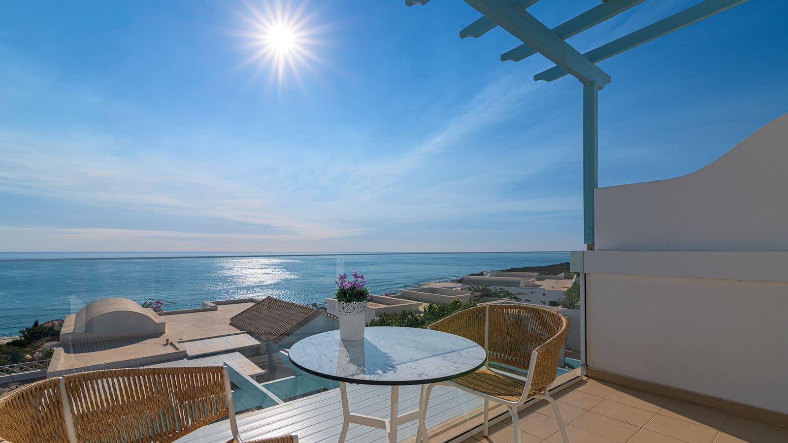 rooms-deluxe-junior-suite-sea-view