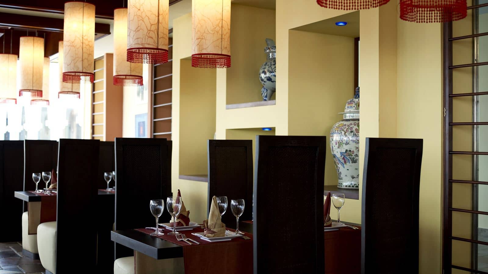 restaurants-asian-beachfront-asian-gourmet-restaurant