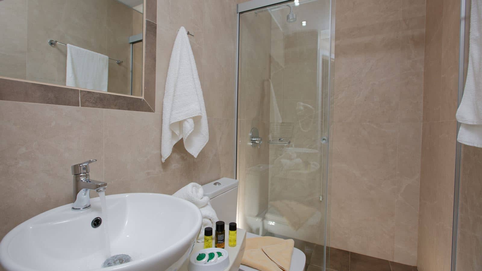 rooms-standard-double-room-land-view