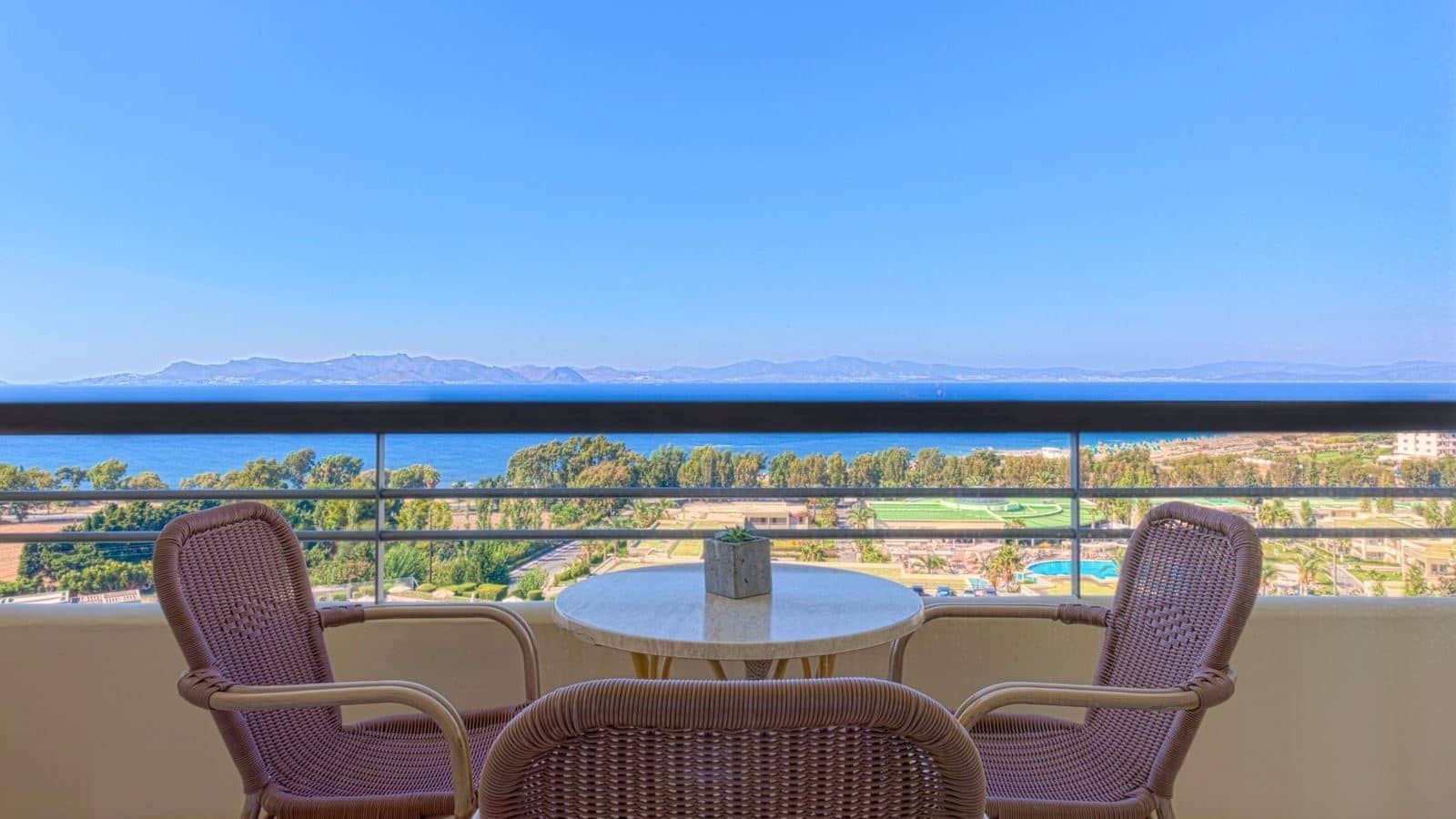 rooms-renovated-twin-sea-view