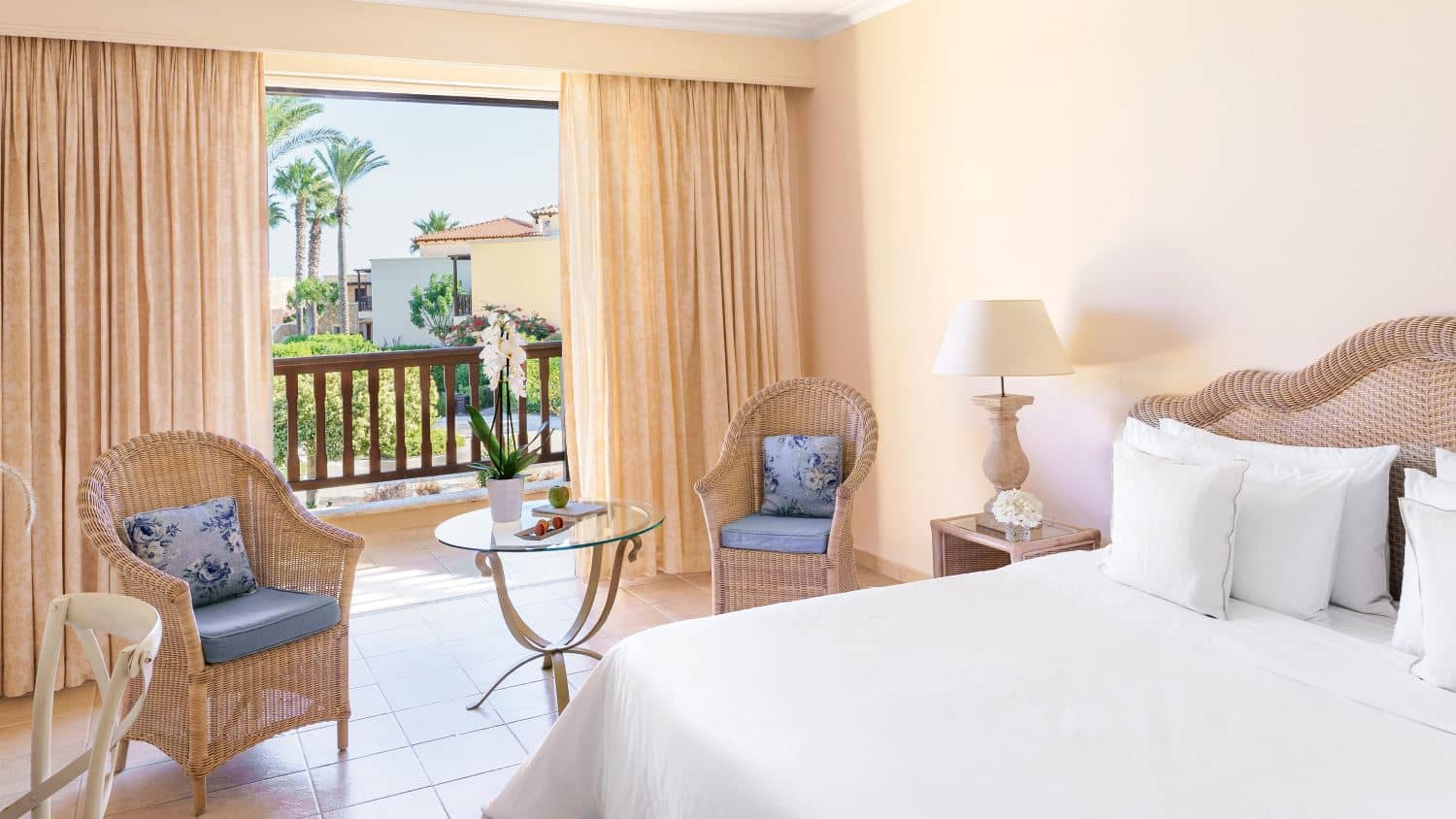 rooms-bungalow-side-sea-view