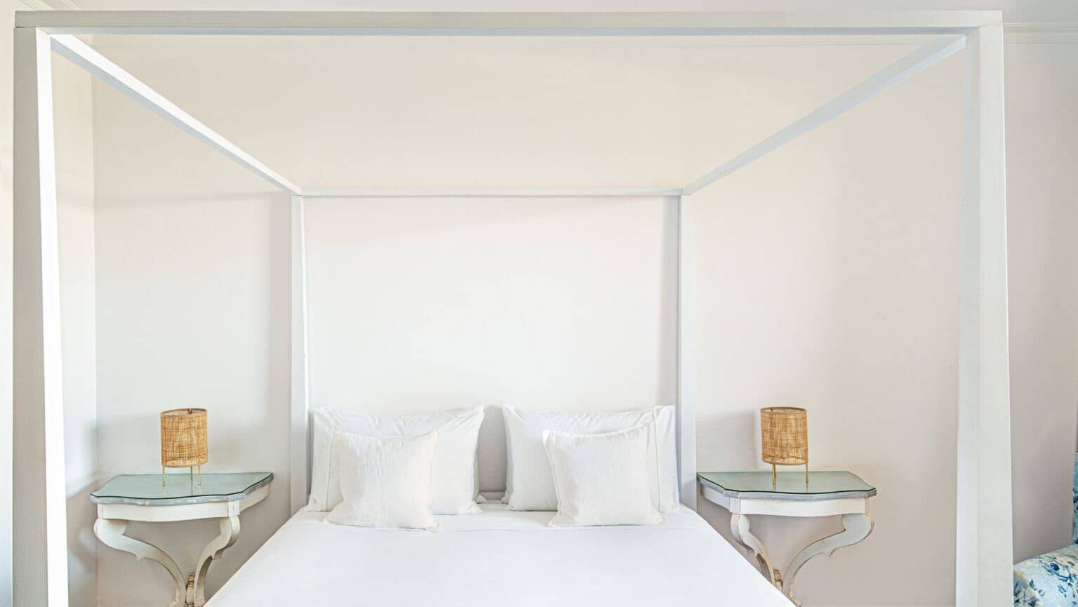 rooms-first-row-bungalow-sea-view