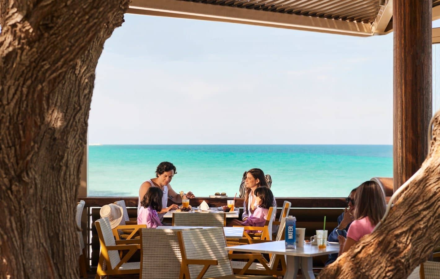 bars-troja-beach-bar