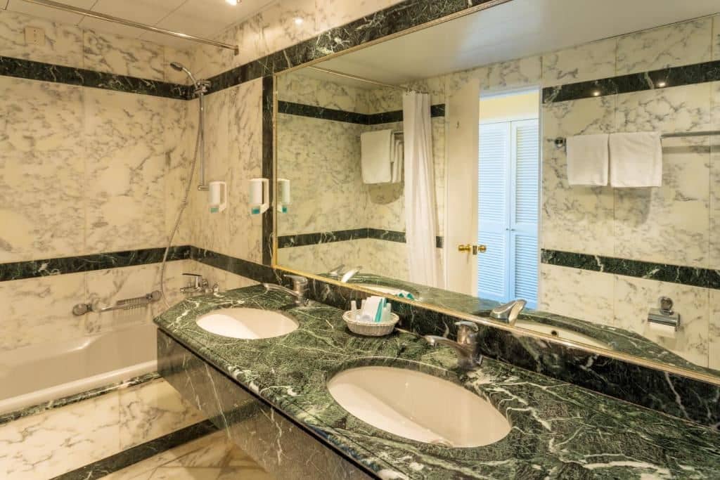 rooms-superior-double-sea-view