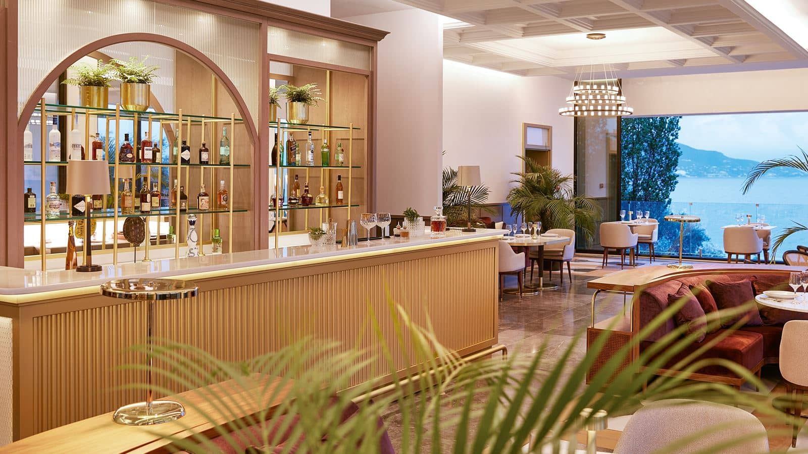 restaurants-merlins-asian--latin-american-restaurant-bar-adults