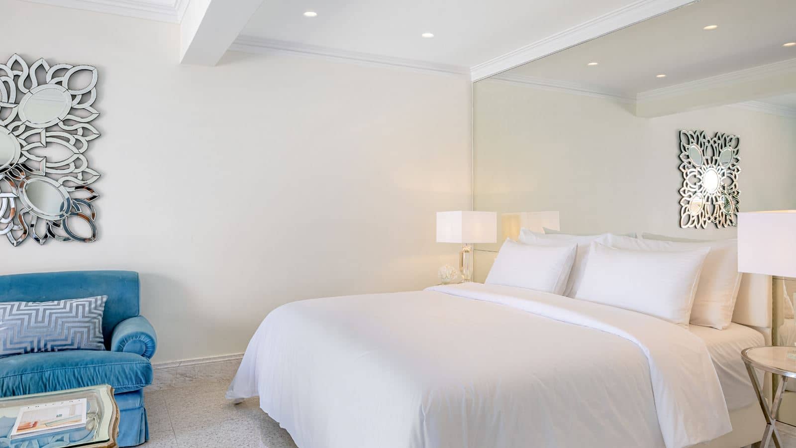 rooms-2bedroom-roc-villa-private-pool-waterfront-sea-deck