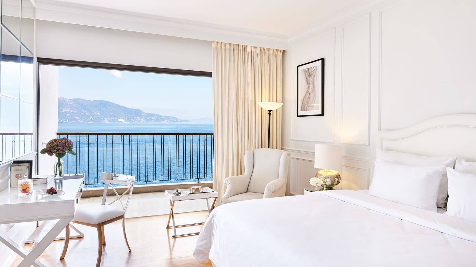 rooms-imperial-2-bedroom-suite-sea-view