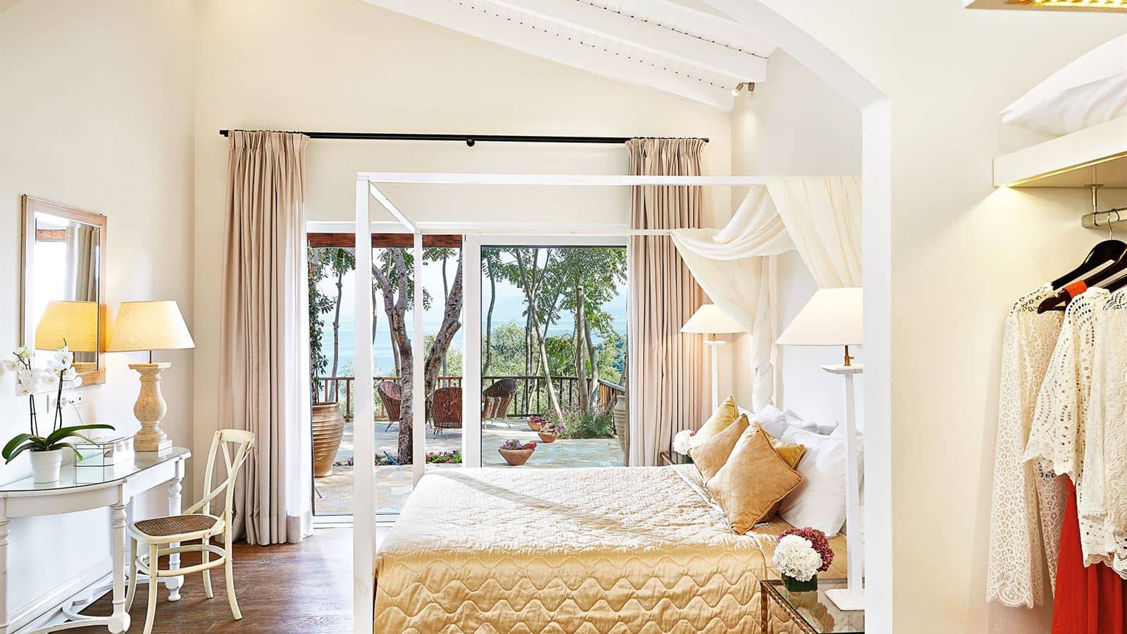 rooms-dream-villa-2-bedrooms-private-garden-sea-view