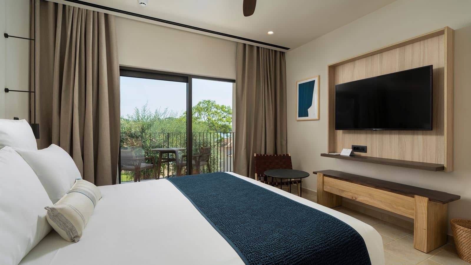 rooms-bungalow-club-beach-front