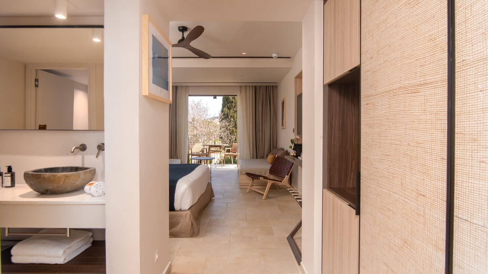 rooms-bungalow-beach-front