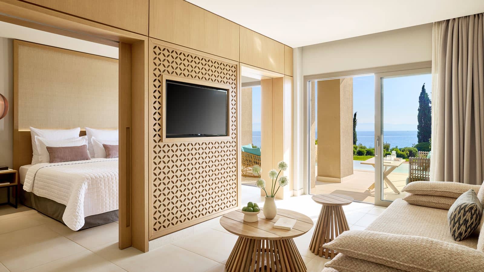 rooms-one-bedroom-bungalow-suite-private-pool-sea-view