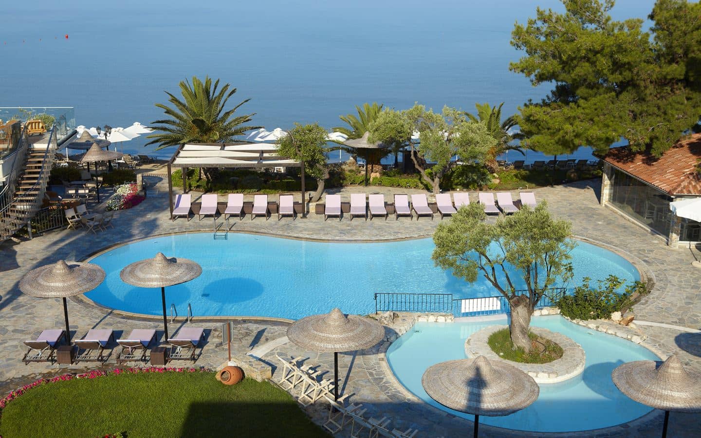 pools-outdoor-pool