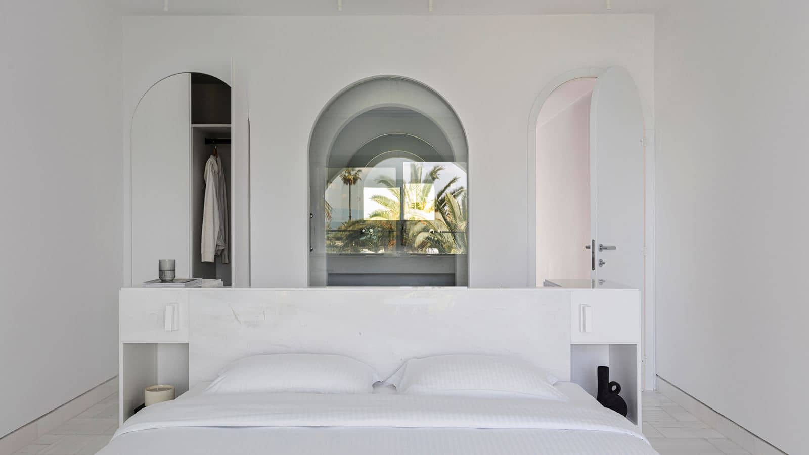 rooms-suite-2-bedrooms-gardenview-privatepool
