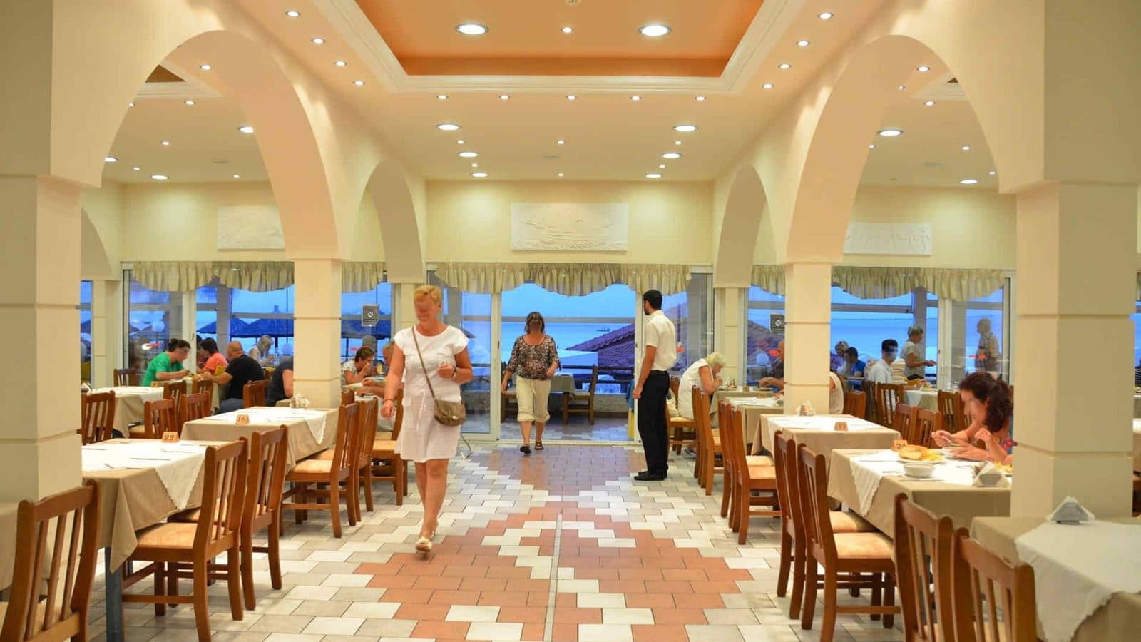 restaurants-filippos