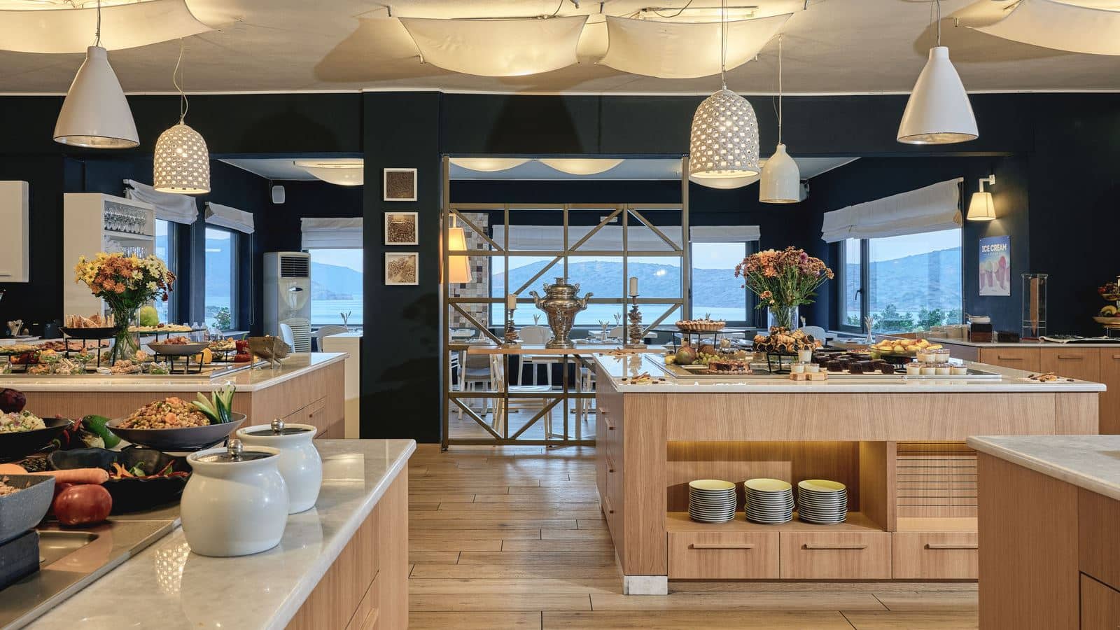 restaurants-island-main-restaurant