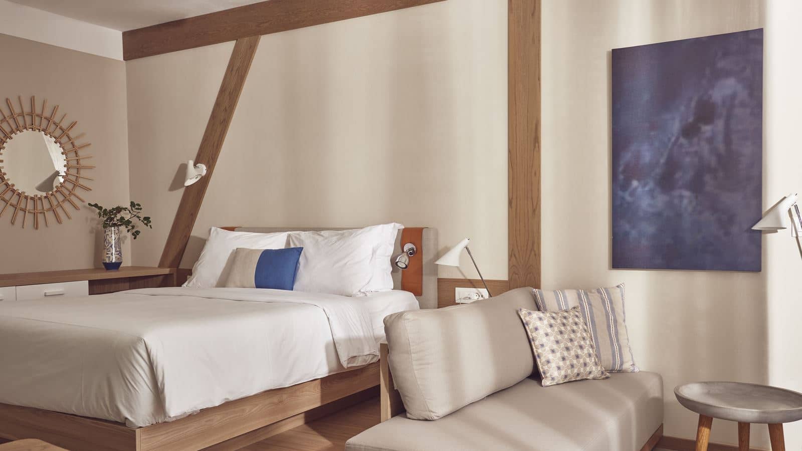 rooms-premium-suite-sharing-pool-sea-view