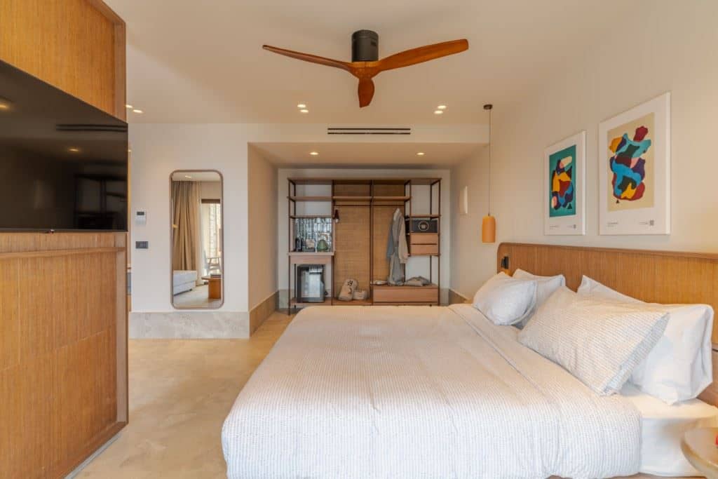 rooms-beach-house-private-pool-sea-view
