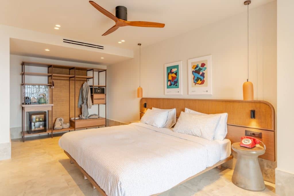 rooms-beach-house-private-pool-sea-view