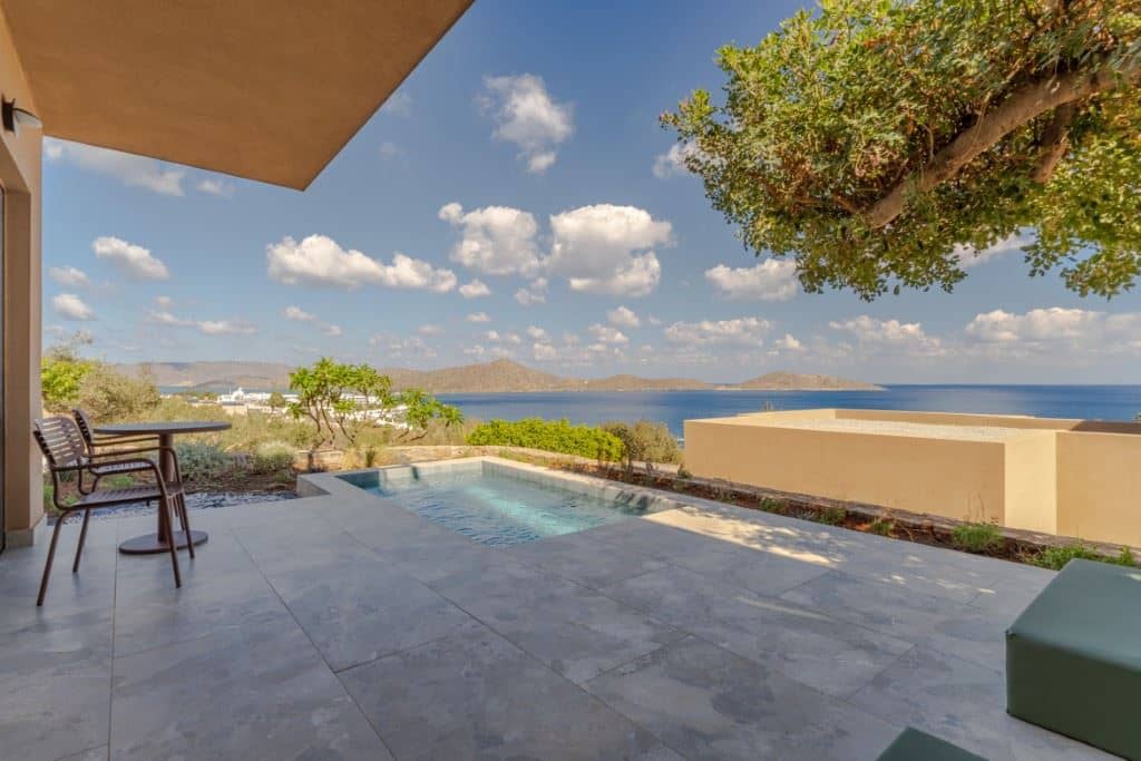 rooms-loft-plunge-pool-sea-view