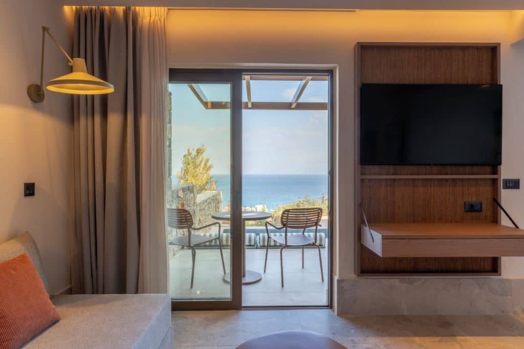 rooms-loft-plunge-pool-sea-view