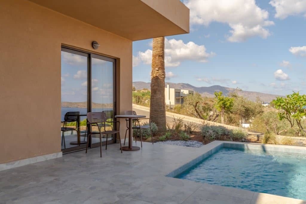 rooms-loft-plunge-pool-sea-view