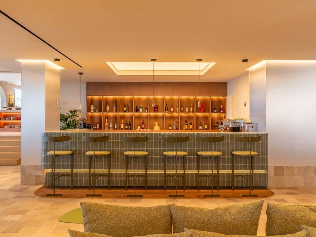 bars-lobby-bar