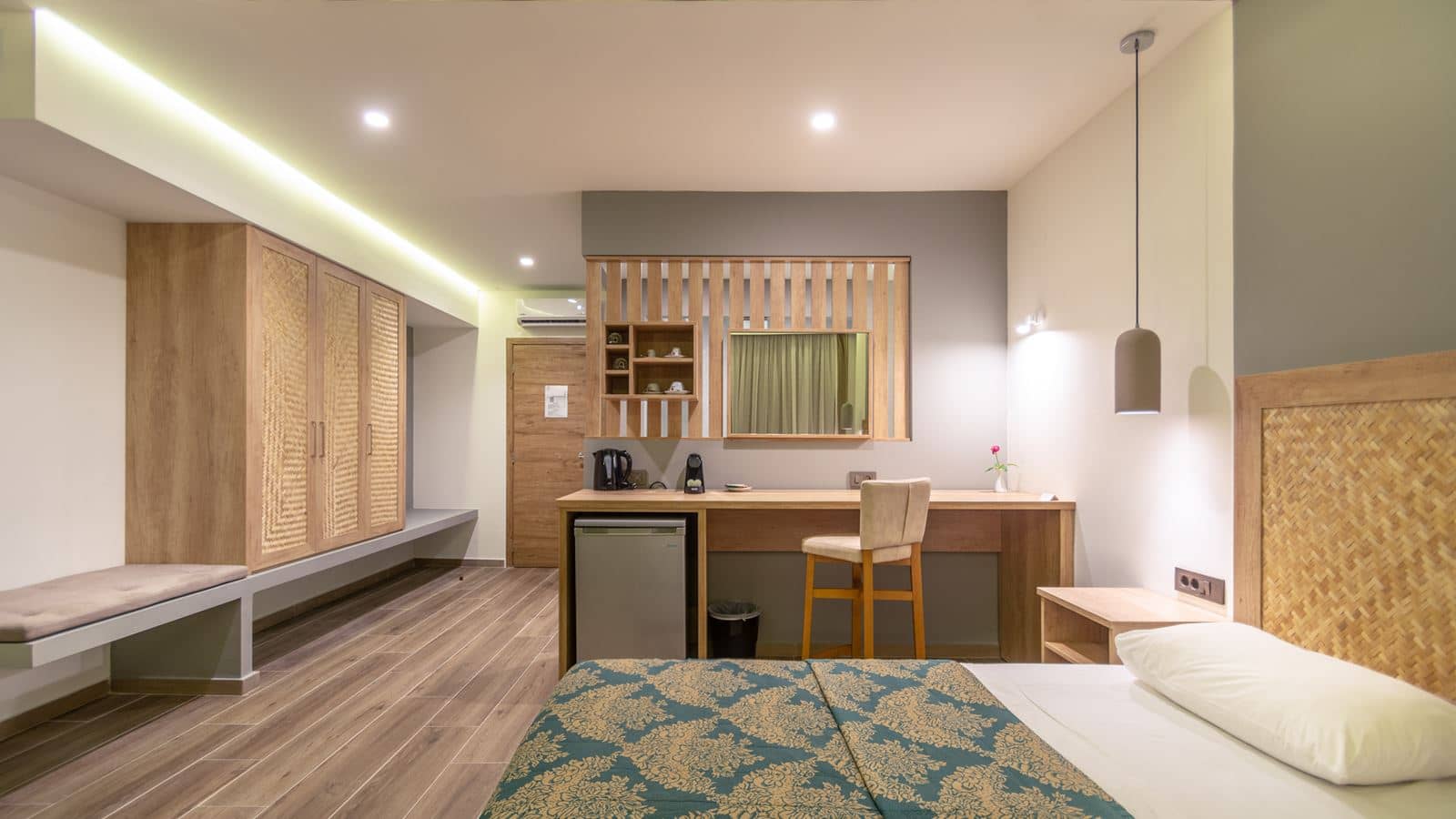 rooms-superior-room-with-sea-view
