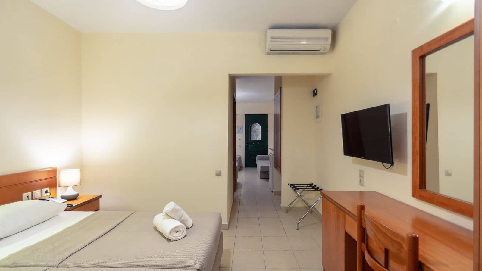 rooms-family-room-with-land-view