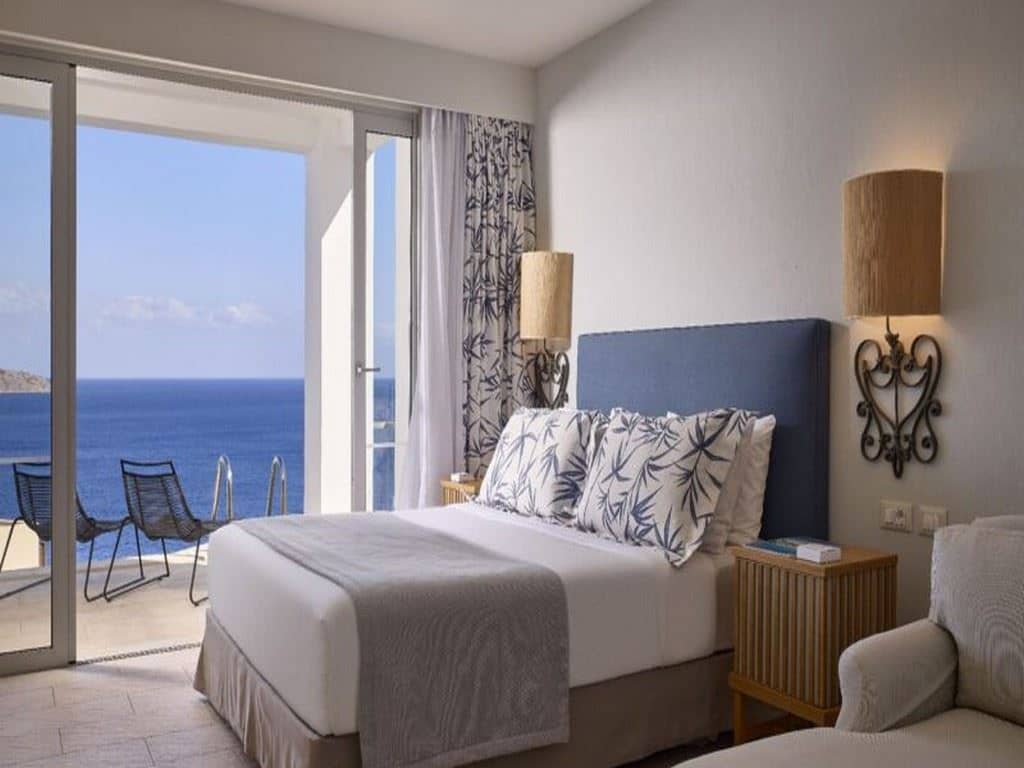 rooms-bungalow-sea-view-privet-pool