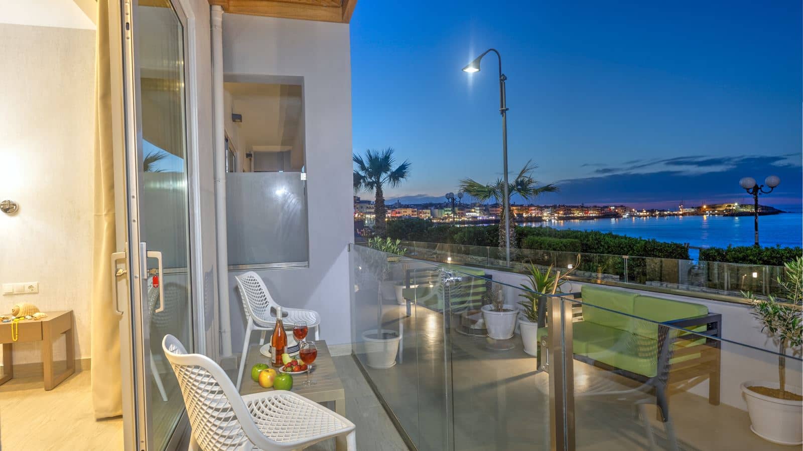 rooms-superior-room-sea-view