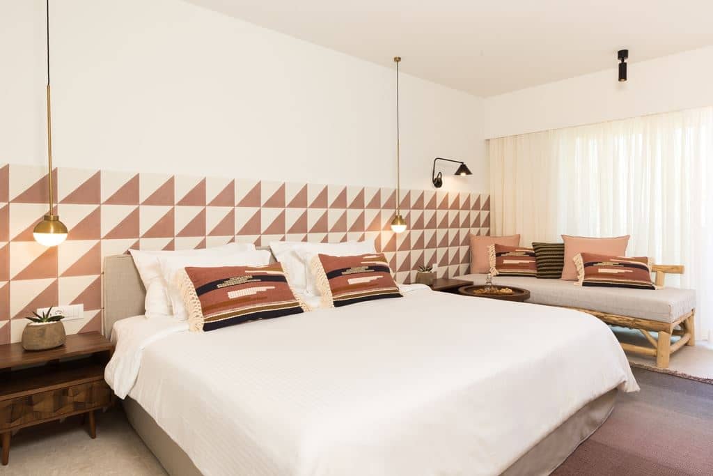 rooms-bungalow-side-sea-view-balcony-or-terrace